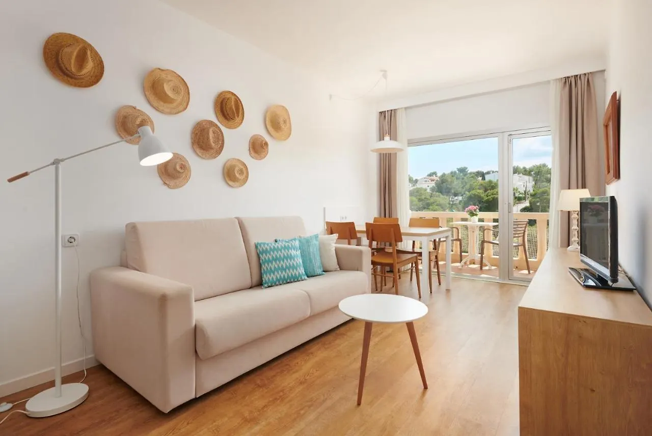 Hotel Apartamentos Cala سنتاني 4*,  إسبانيا