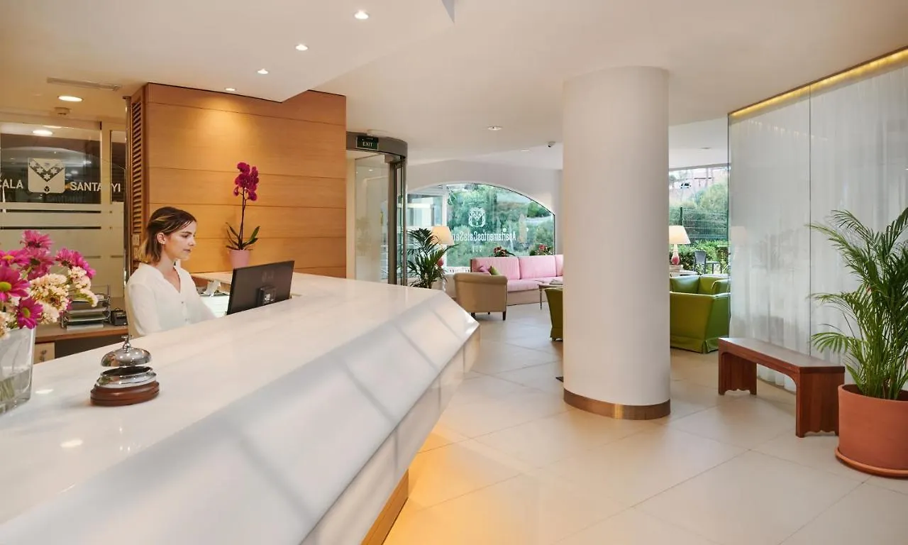 Hotel Apartamentos Cala سنتاني