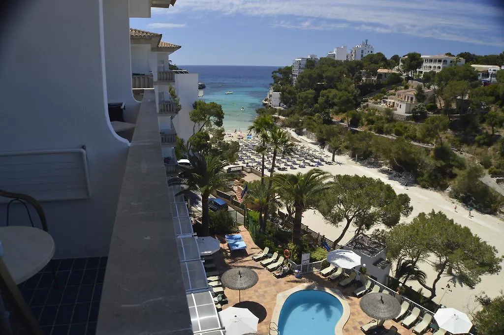 Hotel Apartamentos Cala 산타니